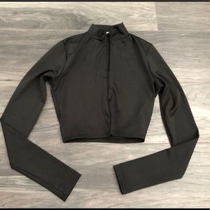 Black zip up crop top